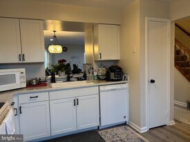 3633 McDowell Ct in Dumfries, VA - Building Photo