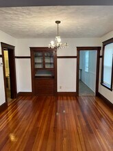 24 Sheffield Rd, Unit 2 in Boston, MA - Foto de edificio - Building Photo