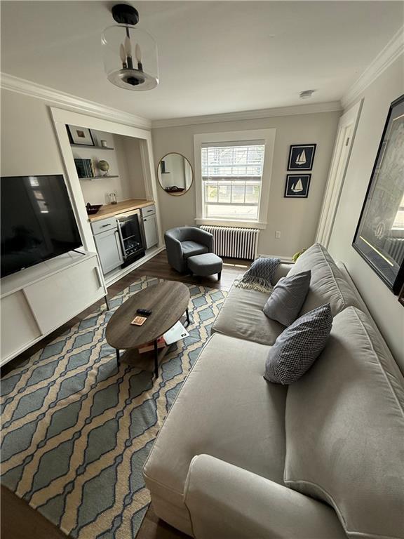 property at 259 Gibbs Ave
