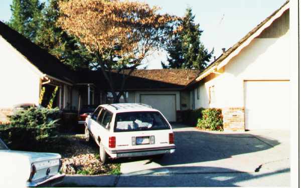 3955 Princeton Dr in Santa Rosa, CA - Building Photo - Building Photo