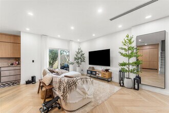 11338 NW 33rd St in Sunrise, FL - Building Photo - Building Photo