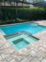 9571 Mussorie Ct in Naples, FL - Building Photo