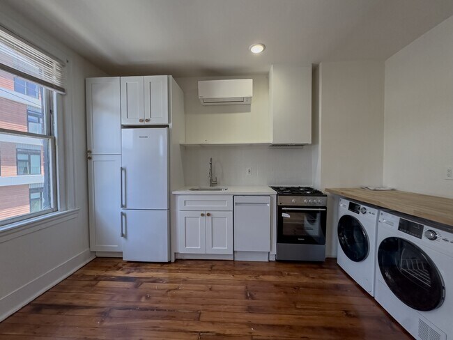 property at 1223 N Franklin St