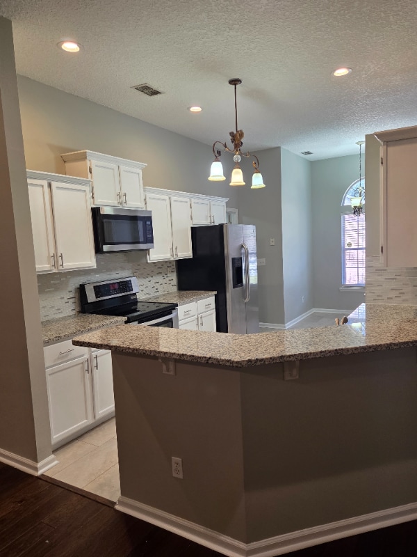 3867 Chapelgate Rd in Jacksonville, FL - Foto de edificio - Building Photo