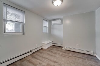 214 Olean Ave in Jersey City, NJ - Building Photo - Building Photo
