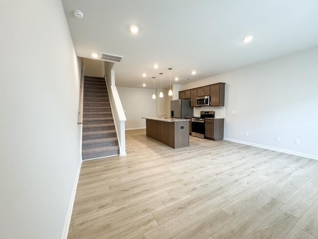 property at 208 Chesapeake Commons St