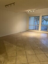 91-1035-1035 Laaulu St in Ewa Beach, HI - Building Photo - Building Photo