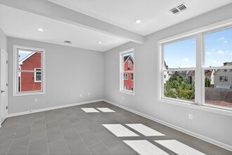 204 John F. Kennedy Blvd in Bayonne, NJ - Building Photo - Building Photo