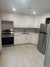 228 Purdy Hill Rd in Monroe, CT - Building Photo - Building Photo