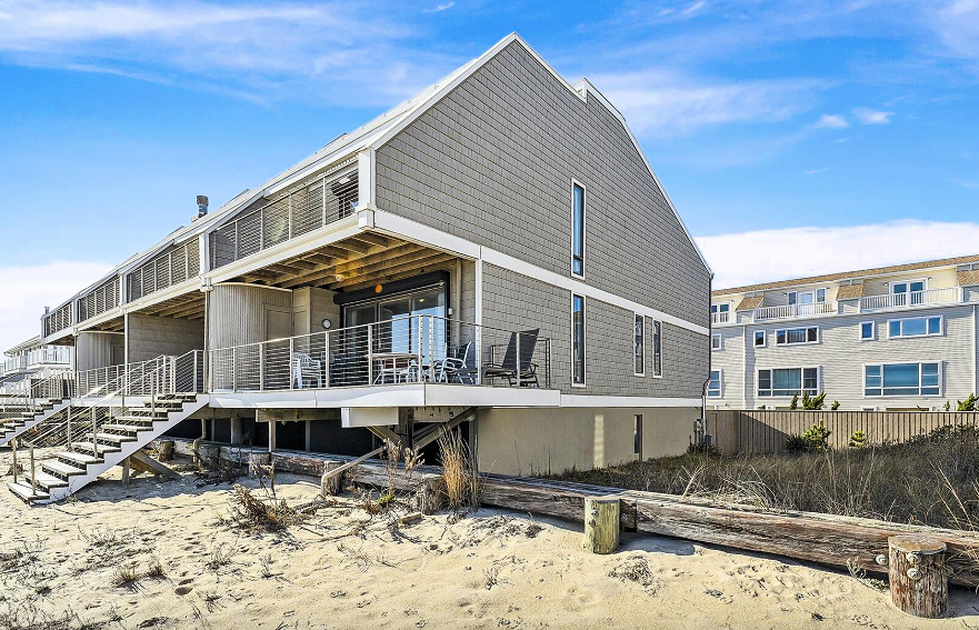 29181 Ocean Rd in Bethany Beach, DE - Building Photo