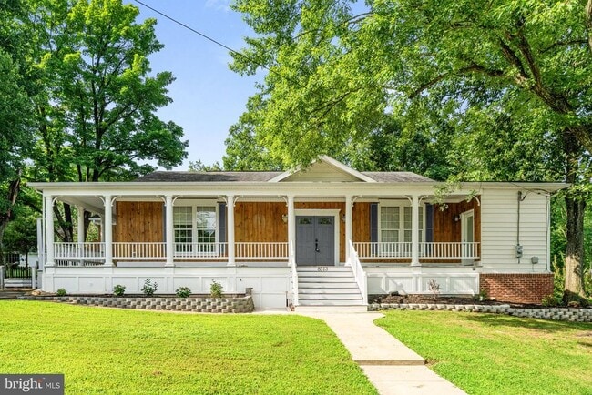 property at 8513 Thomas Dr