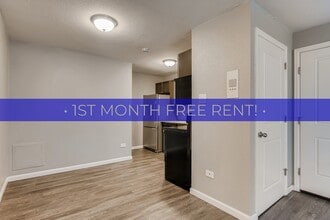 The Grove West in Denver, CO - Building Photo - Building Photo