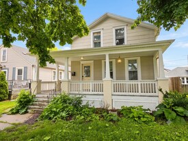 2204 St Clair St in Racine, WI - Building Photo