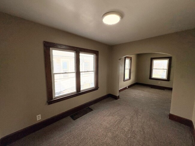 819 Longview Ave in Akron, OH - Building Photo - Building Photo