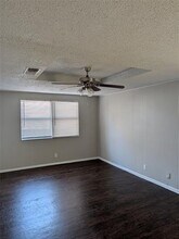 1725 Bunch Dr in Fort Worth, TX - Building Photo - Building Photo