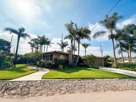 664 Kaylyn Way in San Marcos, CA - Building Photo