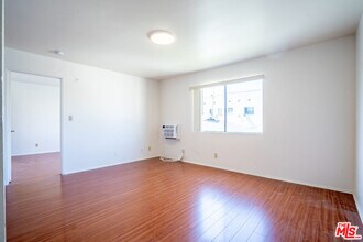 820 S St Andrews Pl in Los Angeles, CA - Building Photo - Building Photo