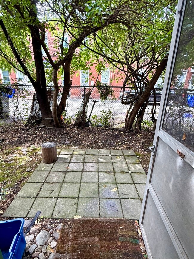 18 Mead St, Unit 1F