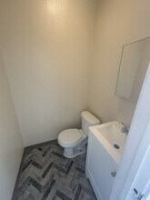 1211 E 86th St in Cleveland, OH - Foto de edificio - Building Photo