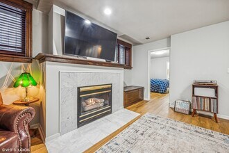 659 W Buckingham Pl in Chicago, IL - Building Photo - Building Photo