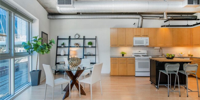 1610 Little Raven St in Denver, CO - Foto de edificio - Building Photo