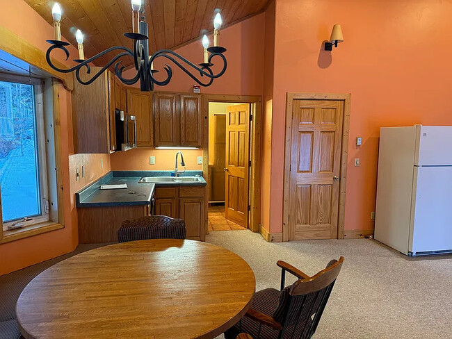 144 Spruce St in Steamboat Springs, CO - Building Photo - Building Photo