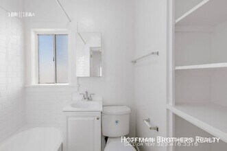 4129 Monroe St, Unit 1/2 in Los Angeles, CA - Foto de edificio - Building Photo