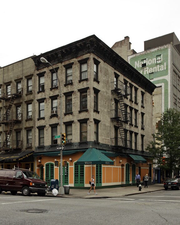 1538-1540 Second Ave in New York, NY - Building Photo