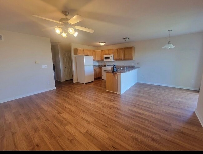 3712 Summer Sage Ct, Unit Summer Sage in Champaign, IL - Foto de edificio - Building Photo