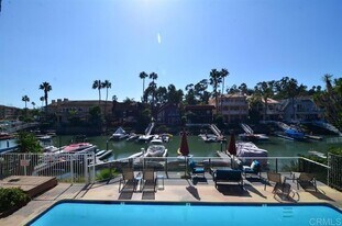 4637 Park Dr, Unit 3 in Carlsbad, CA - Building Photo
