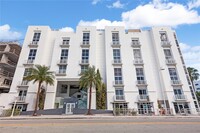 1701 Sunset Harbour Dr, Unit # L705 in Miami Beach, FL - Building Photo - Building Photo