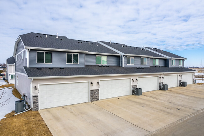 Northgate Townhomes in Ankeny, IA - Building Photo - Building Photo