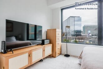 399 Congress St in Boston, MA - Building Photo - Building Photo