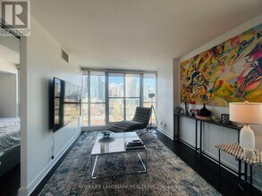 320 Richmond St E in Toronto, ON - Building Photo - Building Photo