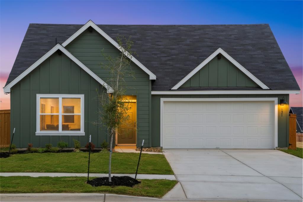 121 LAS LOMAS Dr in San Marcos, TX - Building Photo