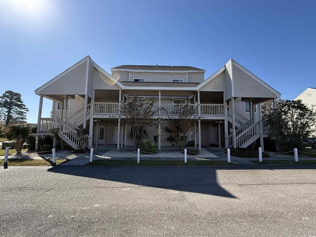 1065 Plantation Dr W