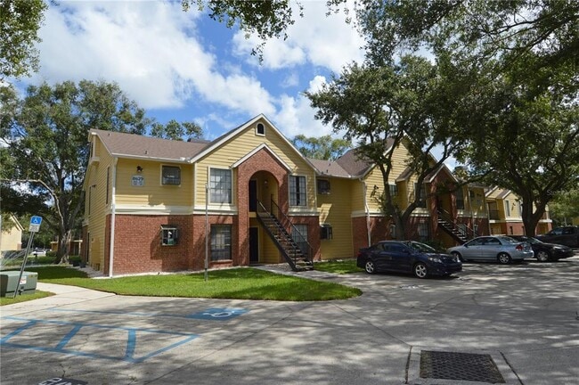 8629 Fancy Finch Dr in Tampa, FL - Building Photo - Building Photo
