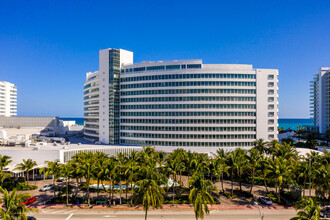 Tresor Tower Fontainebleau in Miami Beach, FL - Building Photo - Building Photo