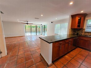 2989 Bridgeport Ave in Miami, FL - Building Photo - Building Photo