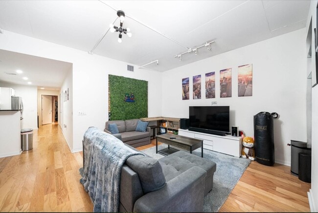 689 Marin Blvd in Jersey City, NJ - Building Photo - Building Photo