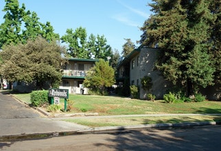 The Redwoods at Fresno in Fresno, CA - Building Photo - Building Photo