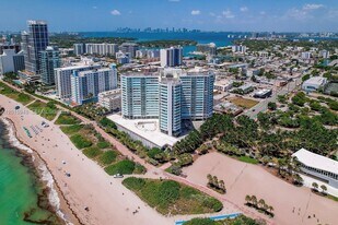 7135 Collins Ave in Miami, FL - Building Photo