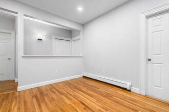 1433 Cambridge St, Unit 1 in Cambridge, MA - Building Photo - Building Photo