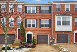 11355 Sandestin Pl in Waldorf, MD - Building Photo