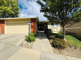 1528 Siskiyou Dr in Walnut Creek, CA - Building Photo