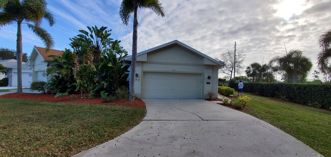 property at 407 Crossfield Cir