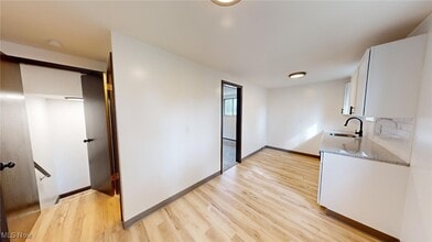 4307 W 152nd St in Cleveland, OH - Building Photo - Building Photo