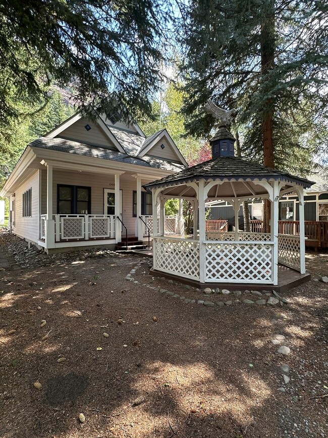 property at 582 Redstone Blvd