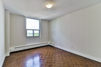 50 Cambridge Ave in Toronto, ON - Building Photo - Building Photo