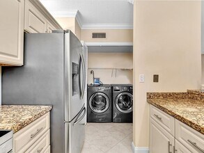 333 SE 20th Ave in Deerfield Beach, FL - Building Photo - Building Photo